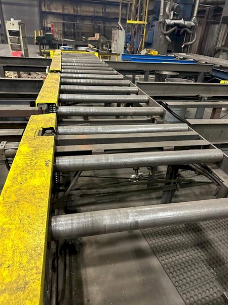60&#039; X 42&quot; POWERED ROLLER CONVEYOR: STOCK #22909