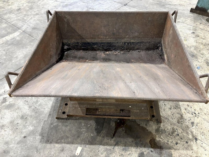 2 CU YD X 4,000 LBS JESCO DUMP HOPPER: STOCK #23212