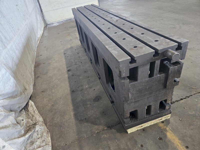 24" W X 128" L X 36" H T-SLOTTED BOX TYPE HEAVY DUTY RISER SET(3X TOTAL). STOCK #0548726