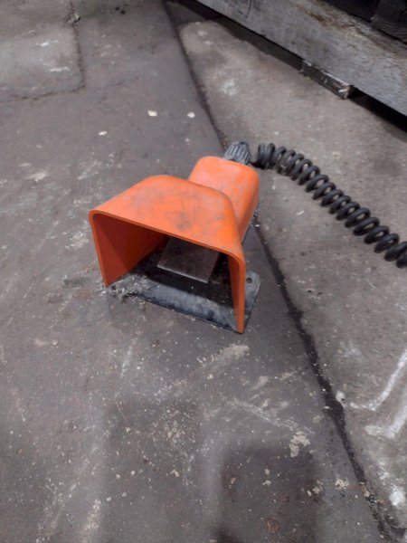 WILSON INSTRUMENTS SERIES B2000 HARDRESS TESTER W/ INSTRON DRO: STOCK #19144