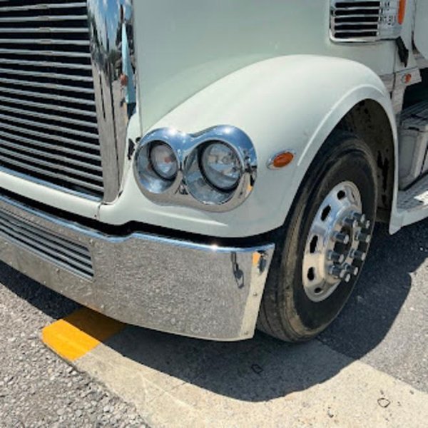 Freightliner Coronado Glider Truck – Detroit Series 60 12.7L, 500HP, 70″ Sleeper, Air Ride, 2017
