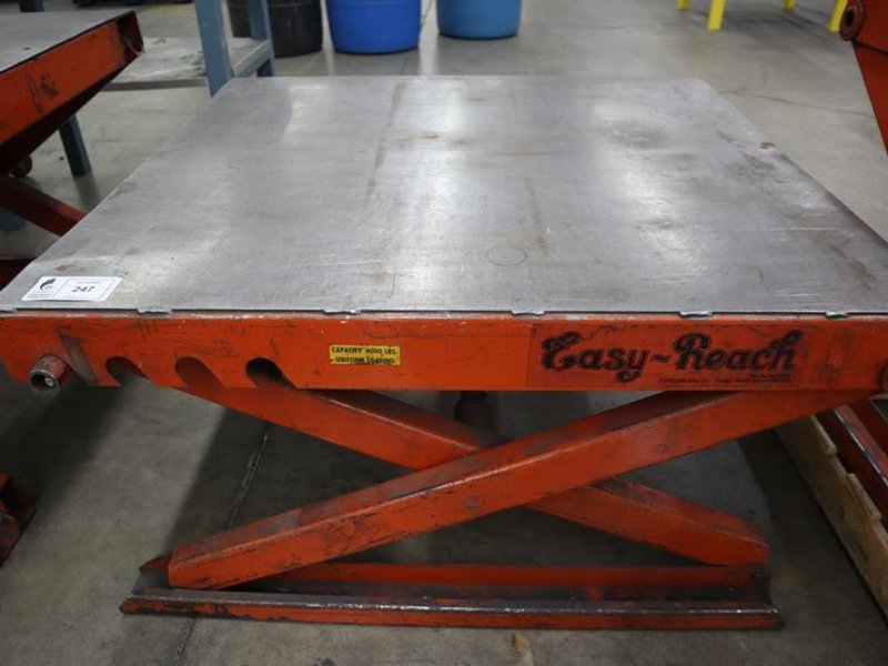 Easy Reach Scissor Table, Adjustable Height, 4,000 Lb Capacity, 40&quot; x 42&quot; Surface- Auction Item