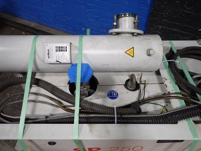LEYBOLD VACUUM PUMP  -  SP250