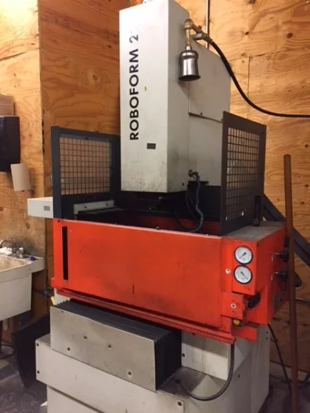 2000 CHARMILLES ROBOFORM 22 | EDM, Wire, CNC
