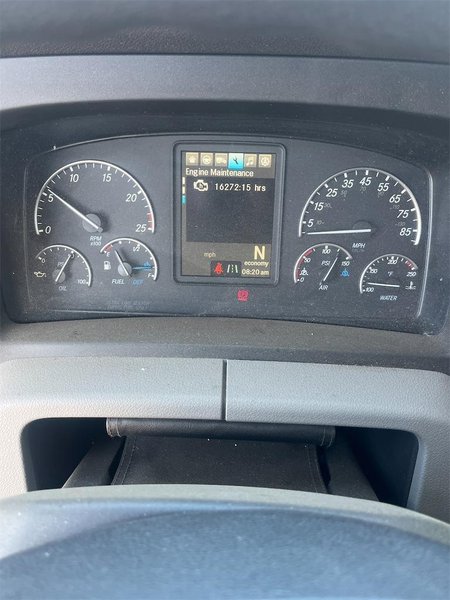 2020 Freightliner CA126SLP - Cascadia  3AKJHHDR2LSLR4945