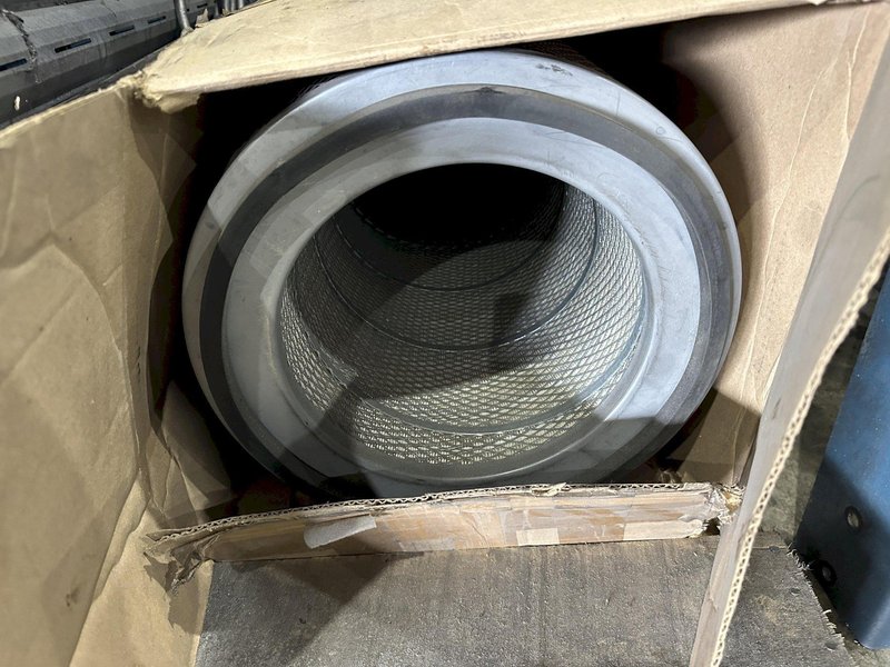 48&quot; TABLE VIKING MODEL #4812CT CONTINUOUS SHOT BLAST PARTS CLEANING SYSTEM, NEW IN 2017: STOCK #22469