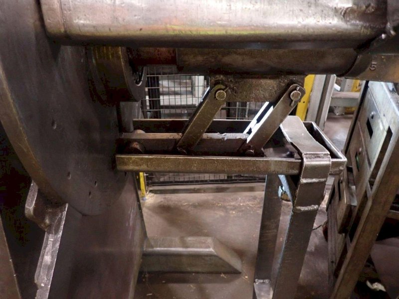 6,000 LBS X 12&quot; COLT MODEL #CR60 CENTERING REEL: YOBRO #24296