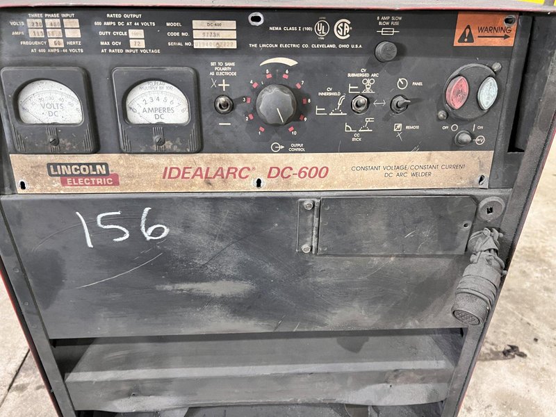 600 AMP LINCOLN MODEL #IDEALARC DC-600 WELDER: STOCK #21273