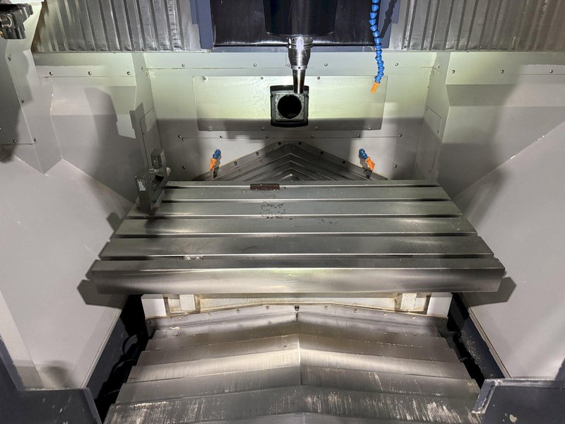 2018 Makino F5 Used CNC Vertical Machining Center For Sale