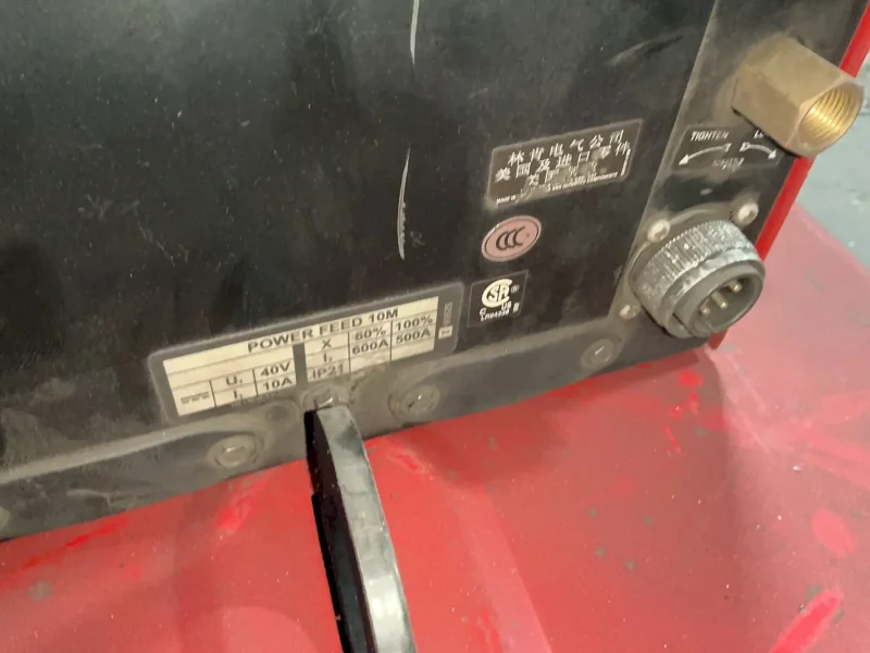 LINCOLN ELECTRIC 82 A MIG WELDER  -  455M POWER WAVE