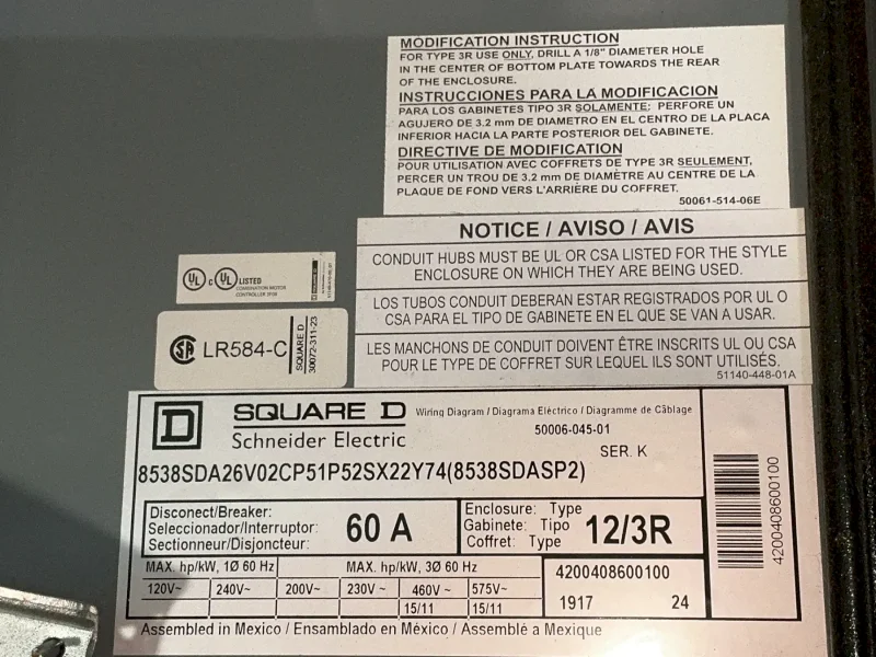 SQUARE D COMBINATION MAGNETIC STARTER  -  8538SDA26V02CP51P51P52SX22Y74(8538SDASP2)