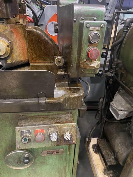 Royal Master Model TG-12X4 Centerless Grinder