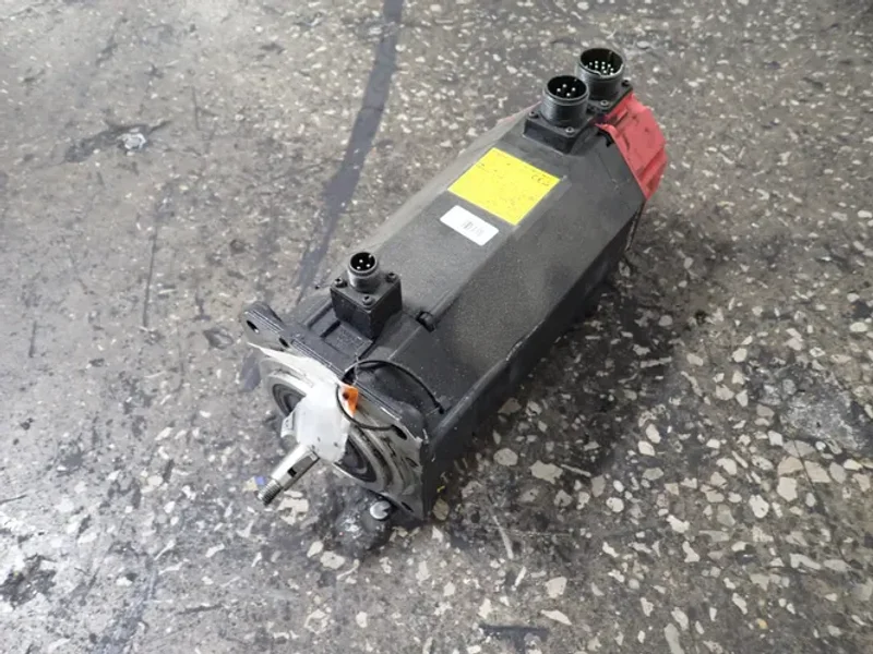FANUC 1.8 KW SERVO MOTOR   -  AM9/3000 / A06B-0163-B175