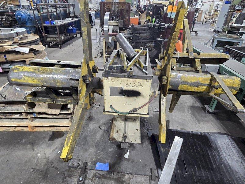 4,000 LB AMERICAN MODEL #70 DOUBLE END PULL OFF COIL REEL UNCOILER: YOBRO #24854