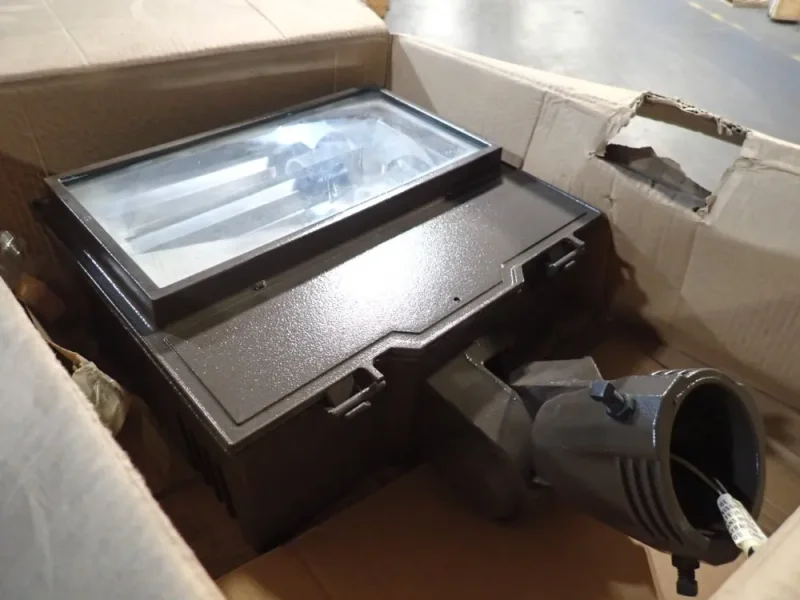 COOPER LIGHTING 400 WATTS FLOOD LIGHTS  -  HPWR-65S-400-480V