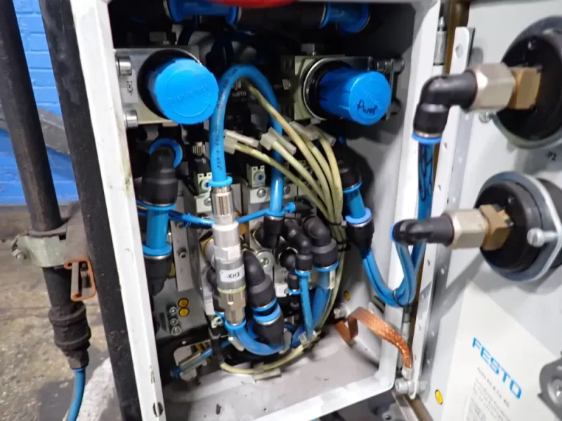 8 BAR ADHESIVE DISPENSING SYSTEM