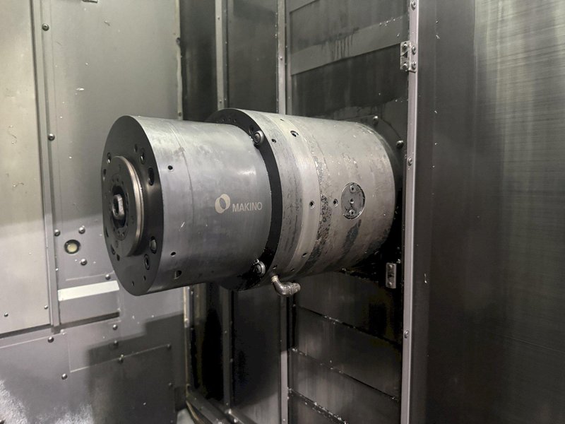 Makino MMC2 with (3) Makino a61nx - 30 Station Pallet Pool FMS For Sale