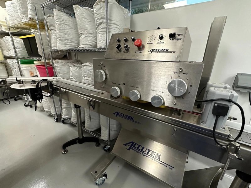 Accutek Hot Fill Bottle Filling Line with AVF2-16 2-Head Volumetric Bottle Filler with Heated Hopper, 2018 – Previously ran 1 Oz, 2 Oz, 4 Oz, 8 Oz, and 16 Oz Boston round Bottles and 1 Oz and 4 Oz Topical Jars