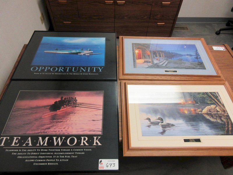 Outdoor Darrell Bush Wildlife Portraits (2) and Inspirational Office Portraits (2)- Auction Item