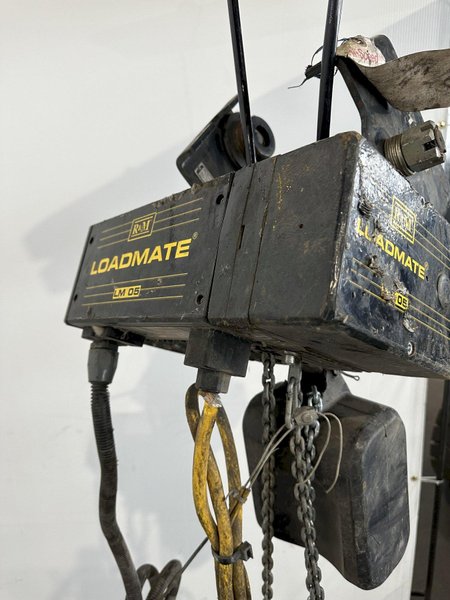 1/2 TON R&amp;M LOADMATE POWERED CHAIN FALL HOIST. STOCK # 1157622