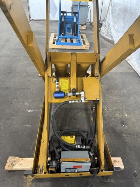 6,000 LB X 48" X 64" ECOA MODEL HLT HYDRAULIC LIFT TABLE. STOCK # 1009124.