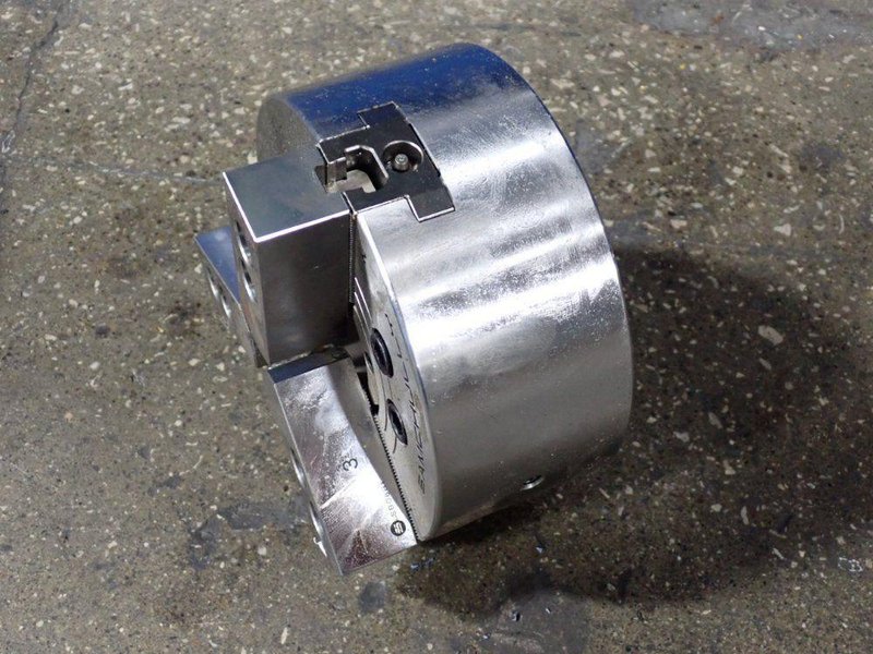 SAMCHULLY 9" 9" 3 JAW CHUCK  -  MH-208BVI