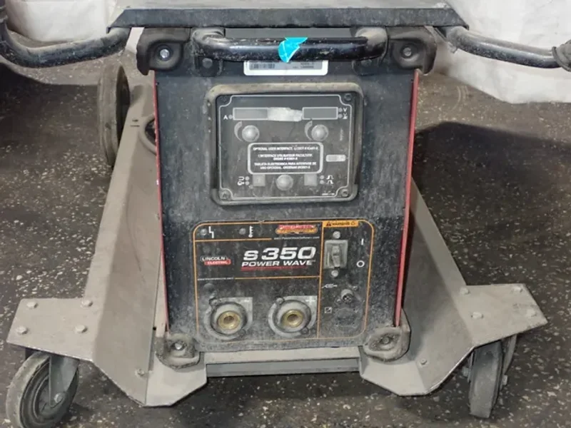 LINCOLN 350 AMP WELDER  -  POWER WAVE S350