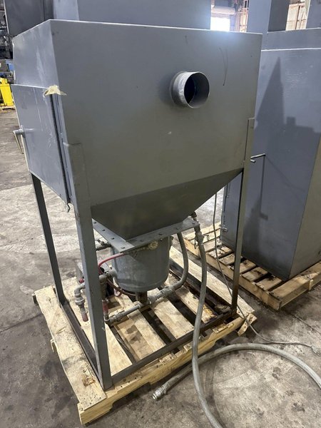 TRINCO BLAST CABINET: STOCK #23720