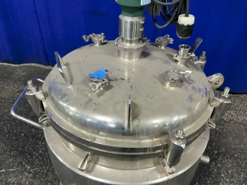 PERCISION STAINLESS PRESSURIZED TANK