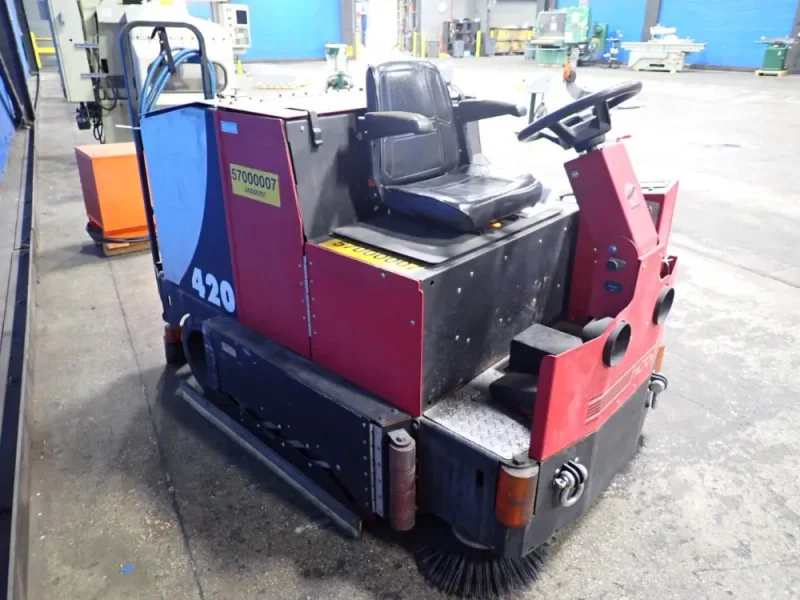 FACTORY CAT SWEEPER   -  420