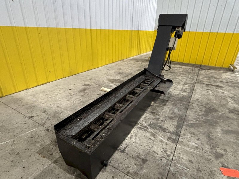 LK INCLINED PARTS CHIP CONVEYOR: STOCK 22286