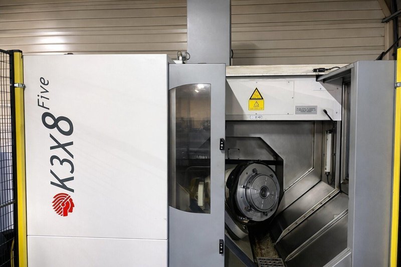 Huron - K3X8F - X: 780 - Y: 700 - Z: 500 mm CNC - 5 axes