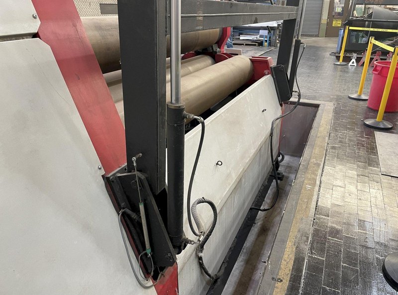 DAVI / Promau 16-inch Diameter CNC Plate Rolling/Bending Machine Model: MCB 3045