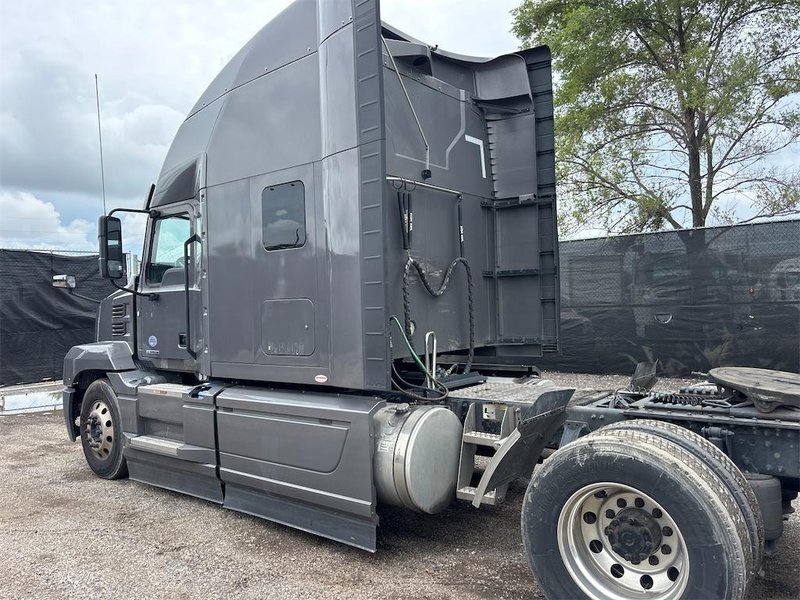 2024 Mack AN64T70 1M1AN4GY9RM040365