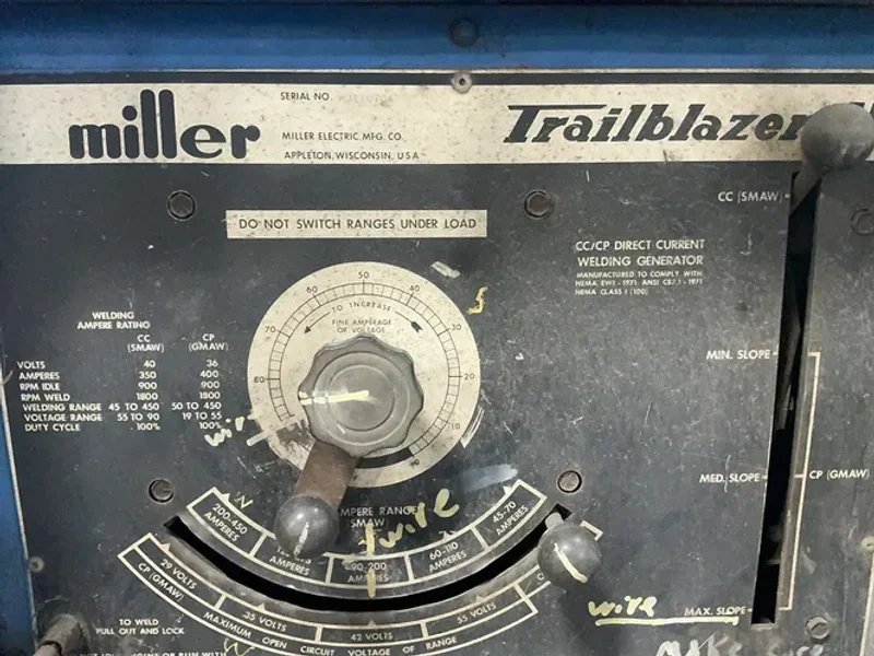 Miller 400 Amps Welding Generator - Trailblazer 55d