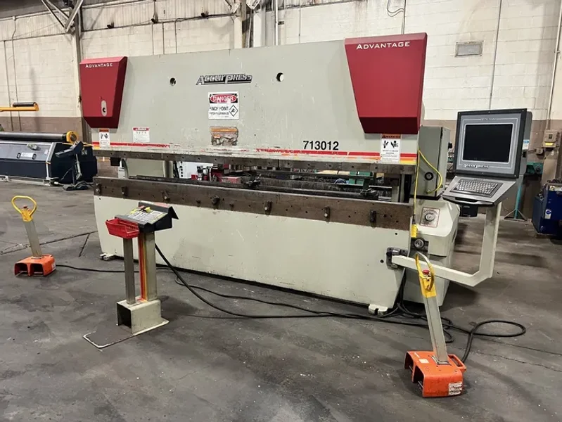 ACCURPRESS MODEL ADVANTAGE 130 TON X 12' HYDRAULIC 2-AXIS CNC PRESS BRAKE