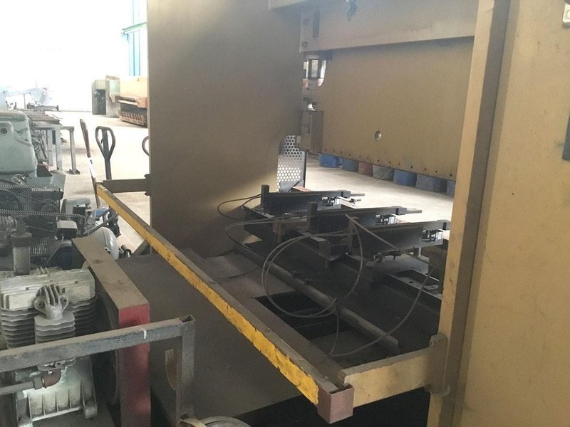 Colly - 63 ton x 2500 mm CNC