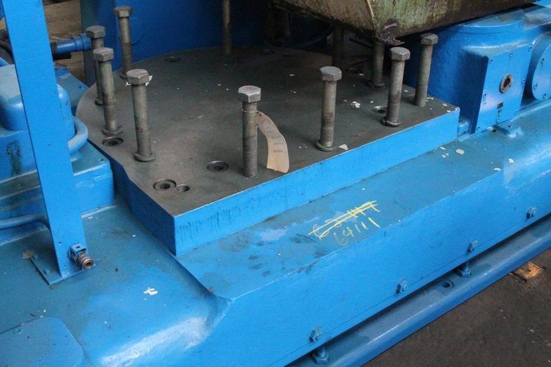 19&#039; CARLTON TRAVELING BASE:  STOCK #64111