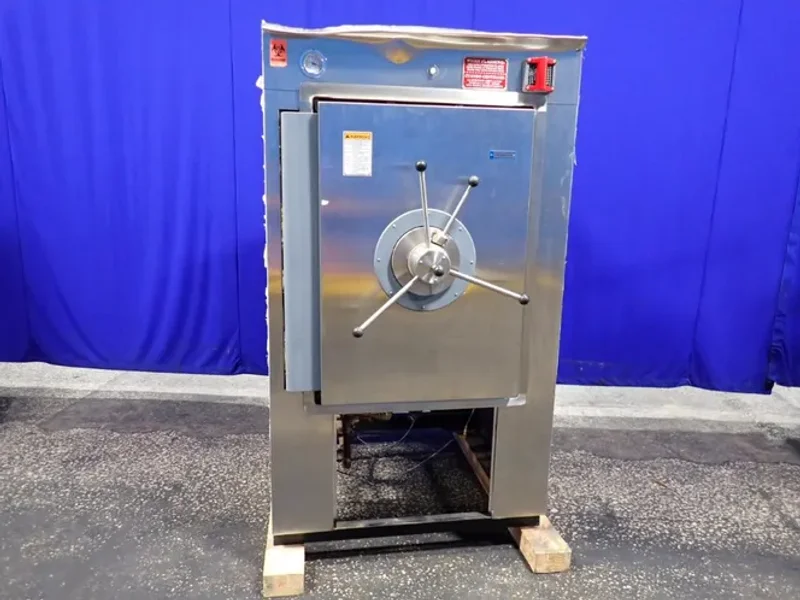 CONSOLIDATED STILLS &amp; STERILIZERS VACUUM STEAM STERILIZER
