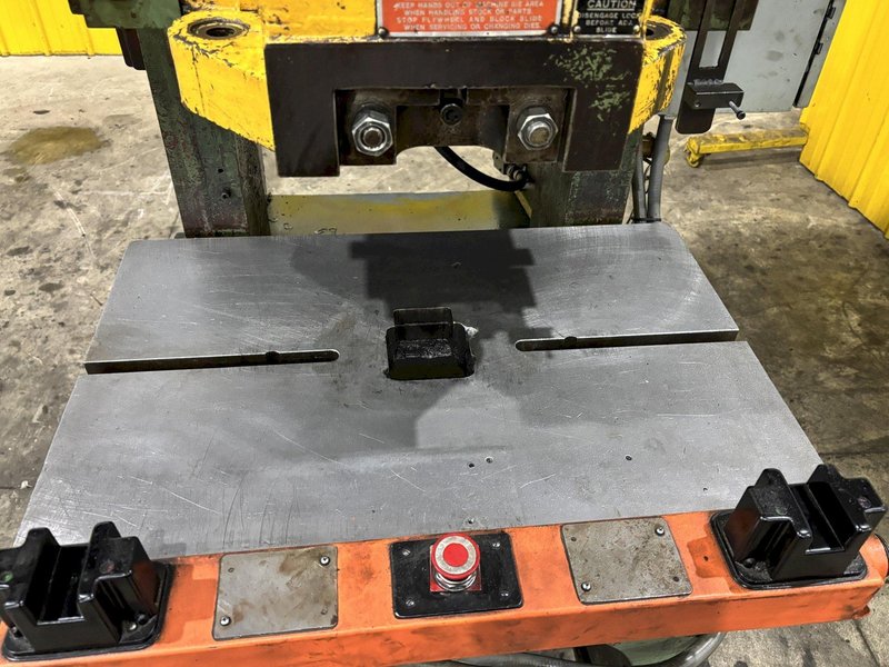 60 TON TORC-PAC USI CLEARING OBI PRESS 6" STROKE: STOCK #22824