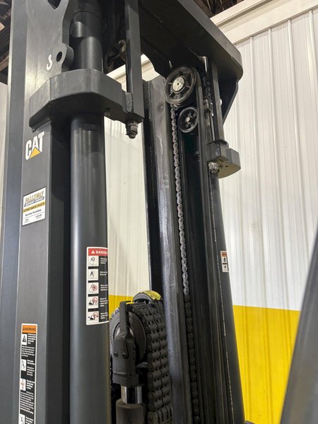 11,000 LBS CAT MODEL #2ET11000 ELECTRIC FORKLIFT, NEW 2020: STOCK #22688