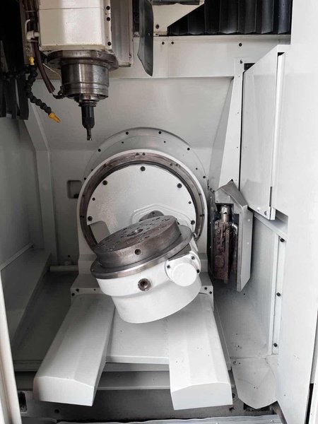 Okuma VH-40 CNC 5 Axis Mill Vertical Machining Center