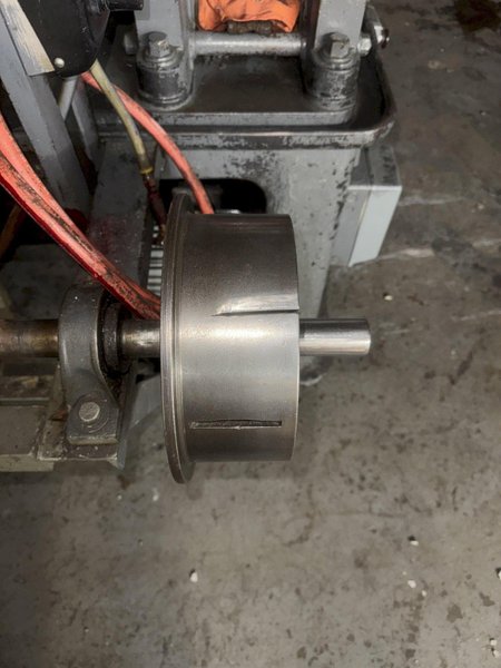 6&quot; WIDE X 4&quot; DIAMETER 2-HI STANDARD AMERICAN POWERED ROLLING MILL. STOCK # 0885925