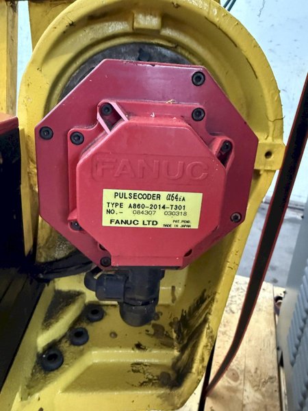 FANUC M-6iB/20 6 AXIS ROBOT W/ R-J3IB CONTROLLER. STOCK # 1005624