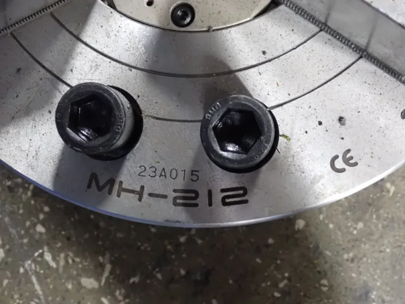 SAMCHULLY 12" 12" 3 JAW CHUCK  -  MH-212
