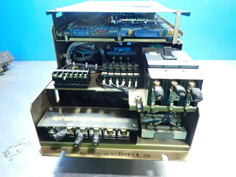 OKUMA VAC-DRIVE UNIT TYPE-A SPINDLE AMPLIFER UNIT  -  VAC-D8-A