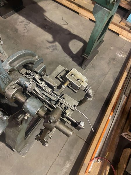 1/8&quot; Lewis Model 1CG Wire Straighten and Cutoff Machine