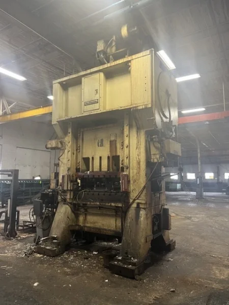 MINSTER 300 TON "HEVISTAMPER" 54X36 SSDC PRESS, S/N E2-300-21320, STOCK#...