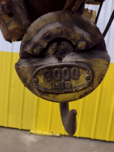 3,000 LB POWERED CABLE HOIST: STOCK #18896