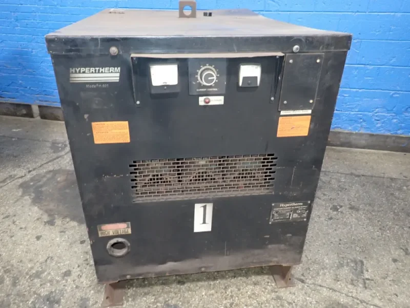HYPERTHERM 600 AMP PLASMA CUTTER POWER SUPPLY  -  H-601